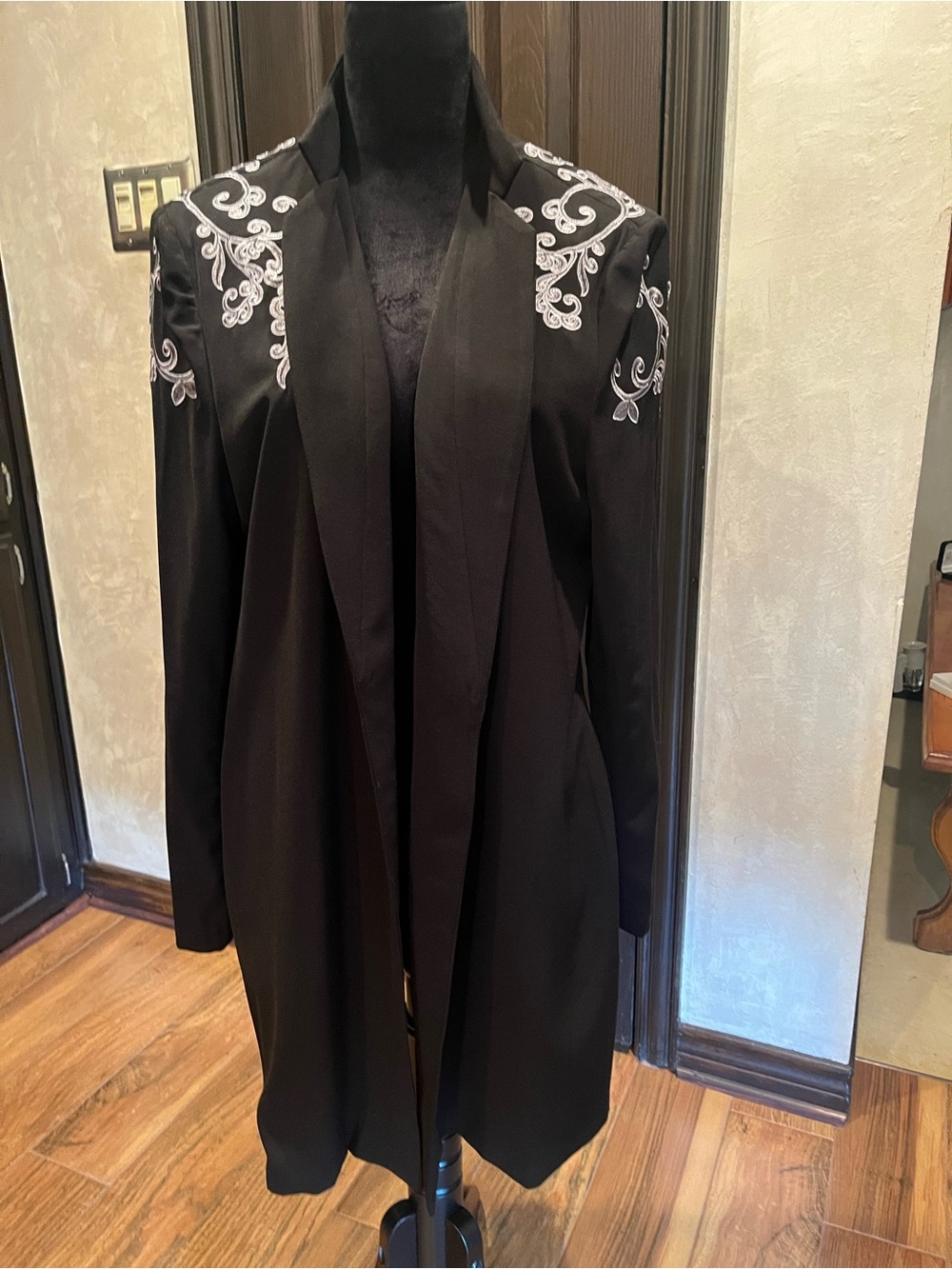 Peter Nygard Black Open-Front Blazer with White Embroidery